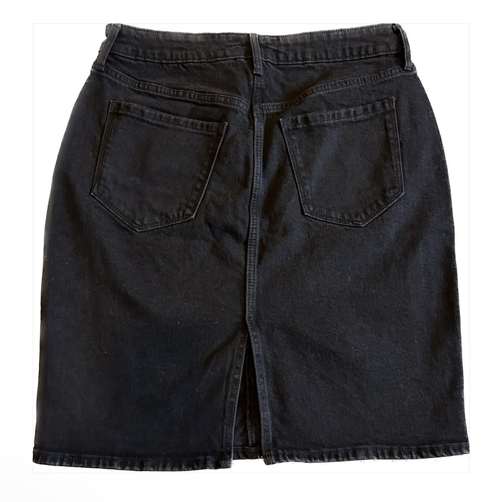 Old Navy Denim Black Distressed Women’s Skirt NWOT size 10 - Picture 2 of 7